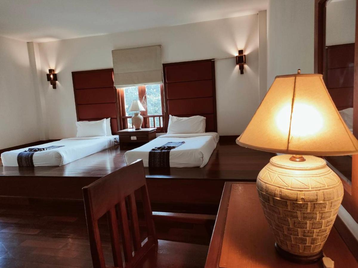 Teak Garden Resort, Csiangraj Kültér fotó