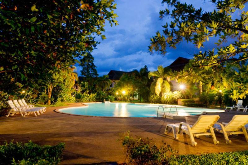Teak Garden Resort, Csiangraj Kültér fotó