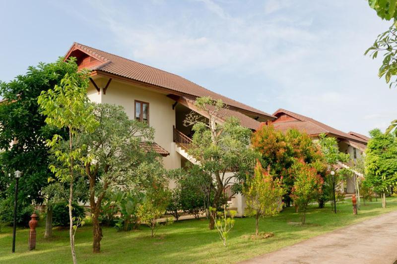 Teak Garden Resort, Csiangraj Kültér fotó