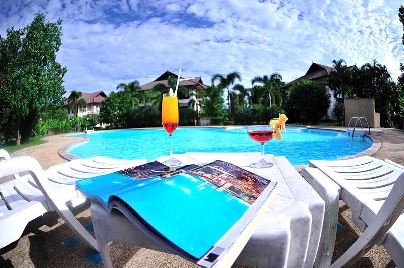 Teak Garden Resort, Csiangraj Kültér fotó