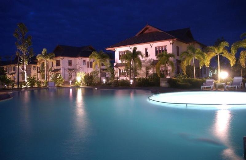 Teak Garden Resort, Csiangraj Kültér fotó